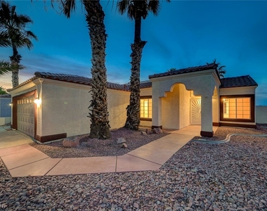 400 Breeze Way - Photo Thumbnail 3