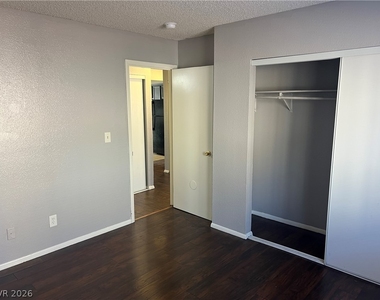 2853 Wheelwright Drive - Photo Thumbnail 18