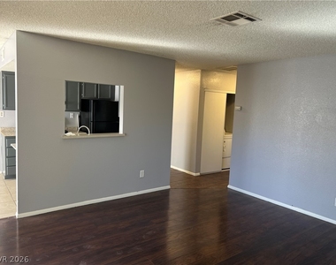 2853 Wheelwright Drive - Photo Thumbnail 8