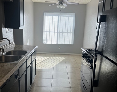 2853 Wheelwright Drive - Photo Thumbnail 4