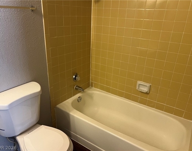 2853 Wheelwright Drive - Photo Thumbnail 14