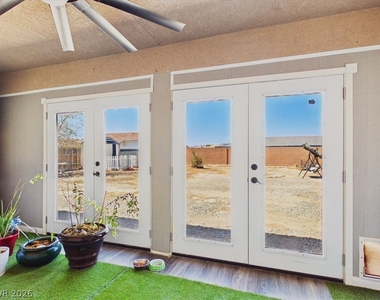 4970 Honey Locust Drive - Photo Thumbnail 12