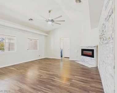 4970 Honey Locust Drive - Photo Thumbnail 8