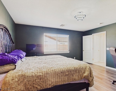 4970 Honey Locust Drive - Photo Thumbnail 16