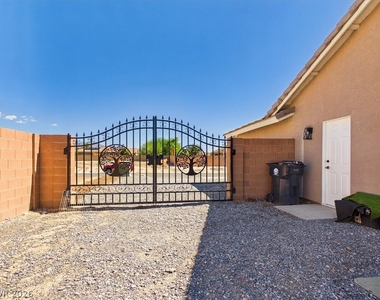 4970 Honey Locust Drive - Photo Thumbnail 33
