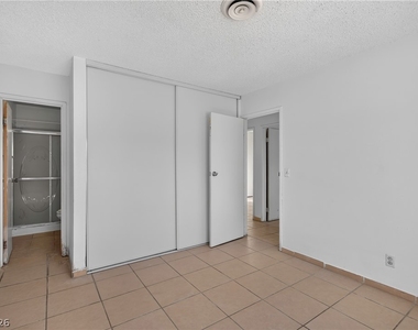 3421 Lillis Circle - Photo Thumbnail 12