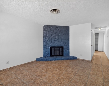 3421 Lillis Circle - Photo Thumbnail 4