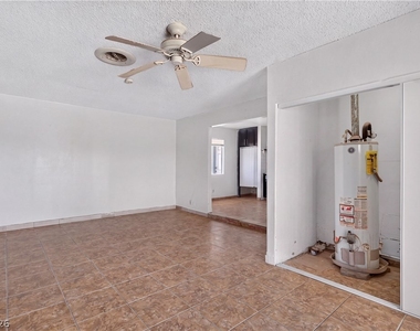 3421 Lillis Circle - Photo Thumbnail 3