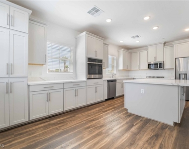 2555 Hampton Road - Photo Thumbnail 15