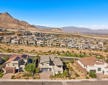 12070 Granite Canyon Street - Photo Thumbnail 67