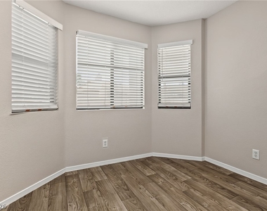 7904 Esterbrook Way - Photo Thumbnail 10