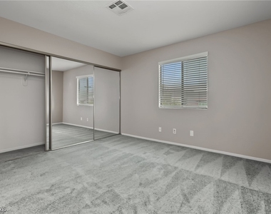 7904 Esterbrook Way - Photo Thumbnail 17