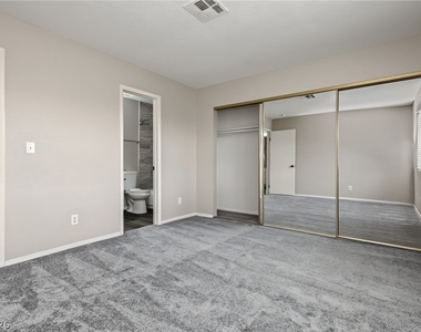 7904 Esterbrook Way - Photo Thumbnail 11