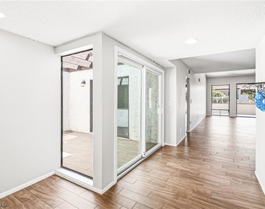 3143 Sonata Drive - Photo Thumbnail 5