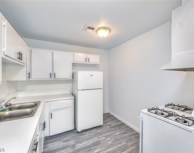 6992 Kepler Drive - Photo Thumbnail 3