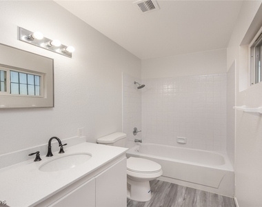 6992 Kepler Drive - Photo Thumbnail 11