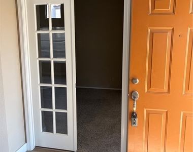 2226 Crown Valley Lane - Photo Thumbnail 5