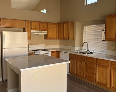 2226 Crown Valley Lane - Photo Thumbnail 13