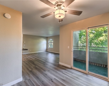 3145 E Flamingo Road - Photo Thumbnail 11