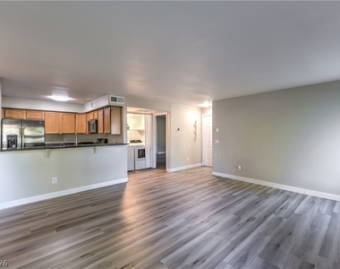 3145 E Flamingo Road - Photo Thumbnail 4