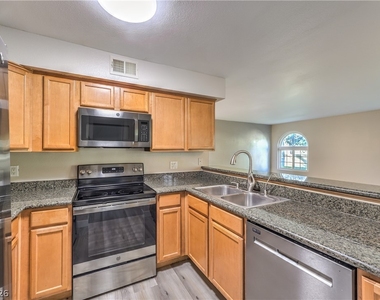 3145 E Flamingo Road - Photo Thumbnail 12