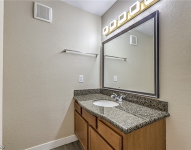 3145 E Flamingo Road - Photo Thumbnail 16