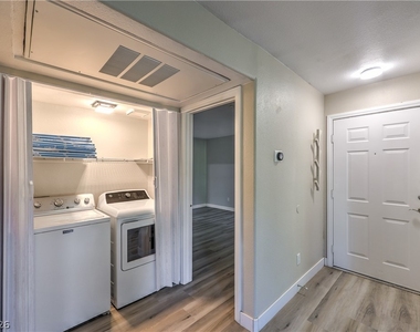 3145 E Flamingo Road - Photo Thumbnail 2