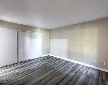 3145 E Flamingo Road - Photo Thumbnail 7
