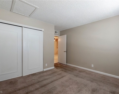 3151 Soaring Gulls Drive - Photo Thumbnail 15