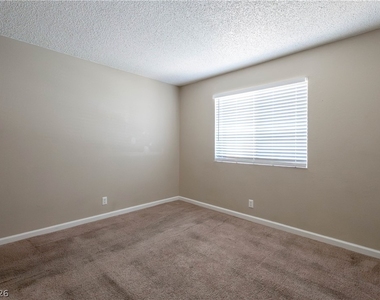 3151 Soaring Gulls Drive - Photo Thumbnail 16