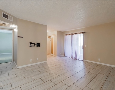 3151 Soaring Gulls Drive - Photo Thumbnail 22