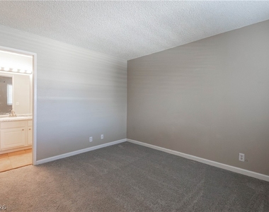 3151 Soaring Gulls Drive - Photo Thumbnail 4
