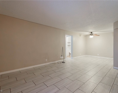 3151 Soaring Gulls Drive - Photo Thumbnail 19