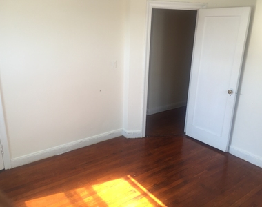 Marine Avenue & Ridge Blvd - Photo Thumbnail 10