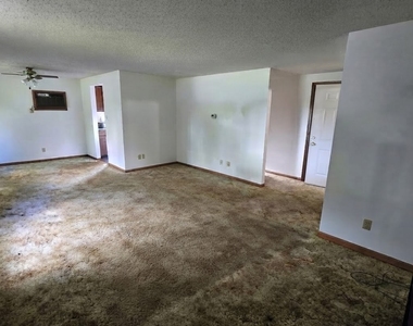 66 Knowlton Avenue - Photo Thumbnail 4