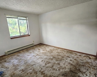 66 Knowlton Avenue - Photo Thumbnail 12