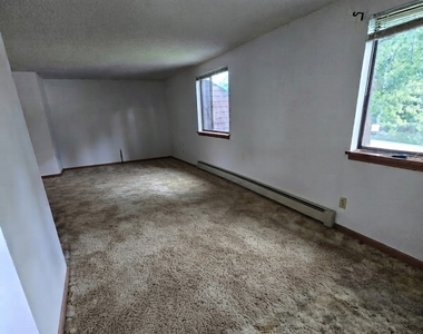 66 Knowlton Avenue - Photo Thumbnail 15