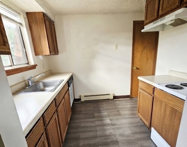 66 Knowlton Avenue - Photo Thumbnail 8