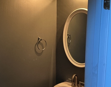 1690 New Orleans Way - Photo Thumbnail 9