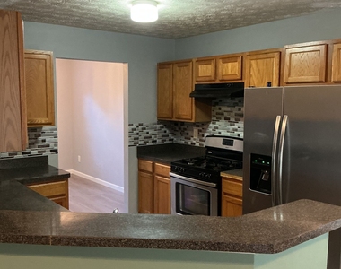 1690 New Orleans Way - Photo Thumbnail 4