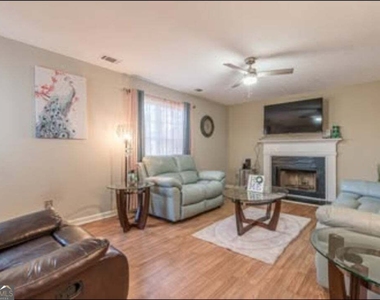 2288 Cypress Point Way - Photo Thumbnail 3