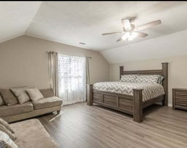 2288 Cypress Point Way - Photo Thumbnail 10