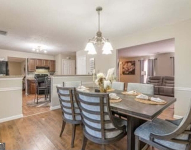 2288 Cypress Point Way - Photo Thumbnail 6