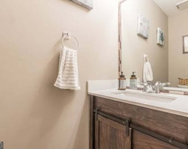 2288 Cypress Point Way - Photo Thumbnail 12