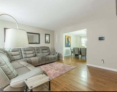 2288 Cypress Point Way - Photo Thumbnail 9