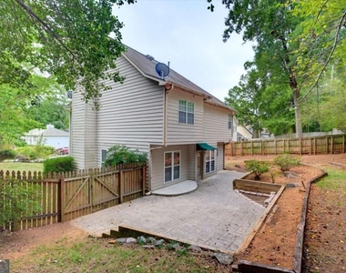 2100 Winsburg Drive Nw - Photo Thumbnail 25