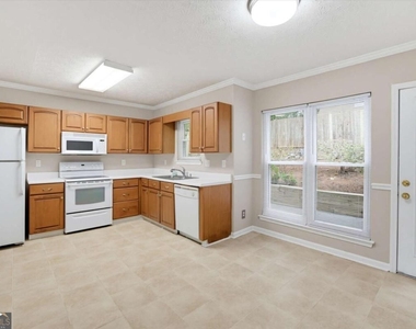 2100 Winsburg Drive Nw - Photo Thumbnail 9