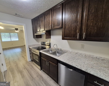 193 Ramble Hills Circle - Photo Thumbnail 6
