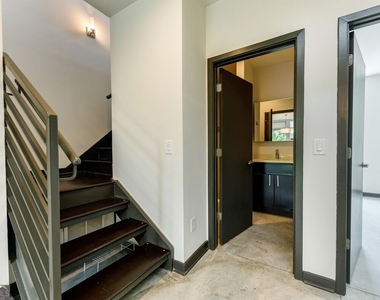 972 Dekalb Avenue Ne - Photo Thumbnail 12