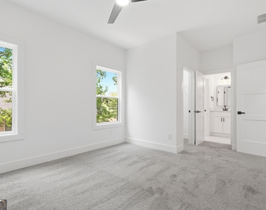 5676 Meadow View Drive - Photo Thumbnail 44
